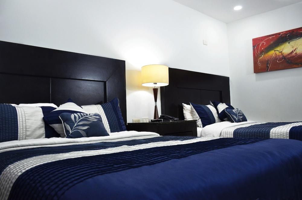 Wyndham Garden Los Mochis Plaza Inn Exterior photo